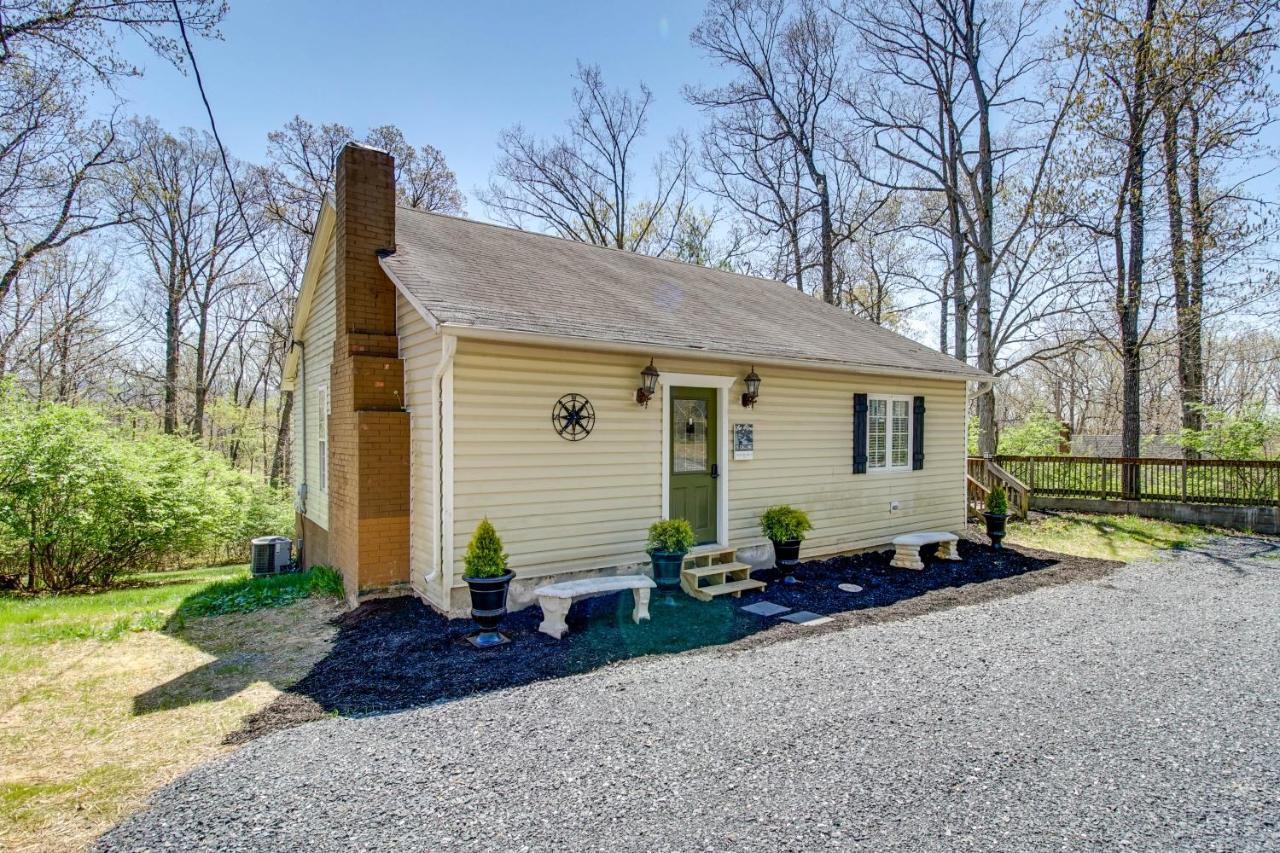 Homey Luray Cabin With Fire Pit And Deck! Exterior photo